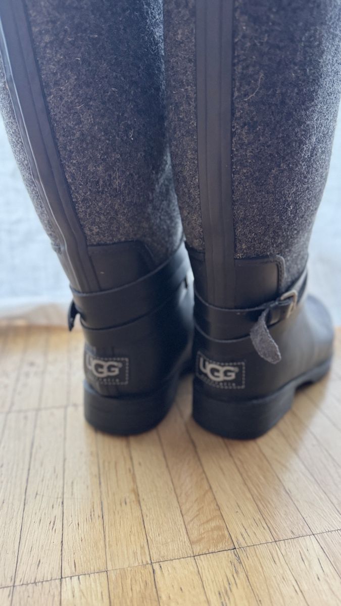 Ugg Chaussures femmes: UGG Winterstiefel – D'occasion à Zürich par fla_68x5