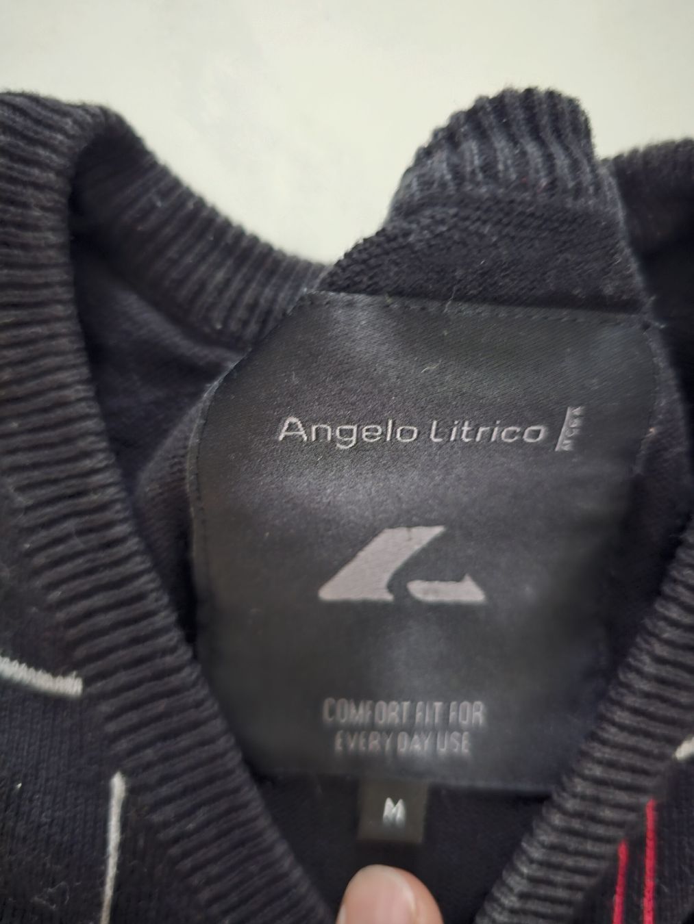 Pulls & Sweat-shirts: Pulli – Neuf (Voir description) à Zürich par -iwan- 1