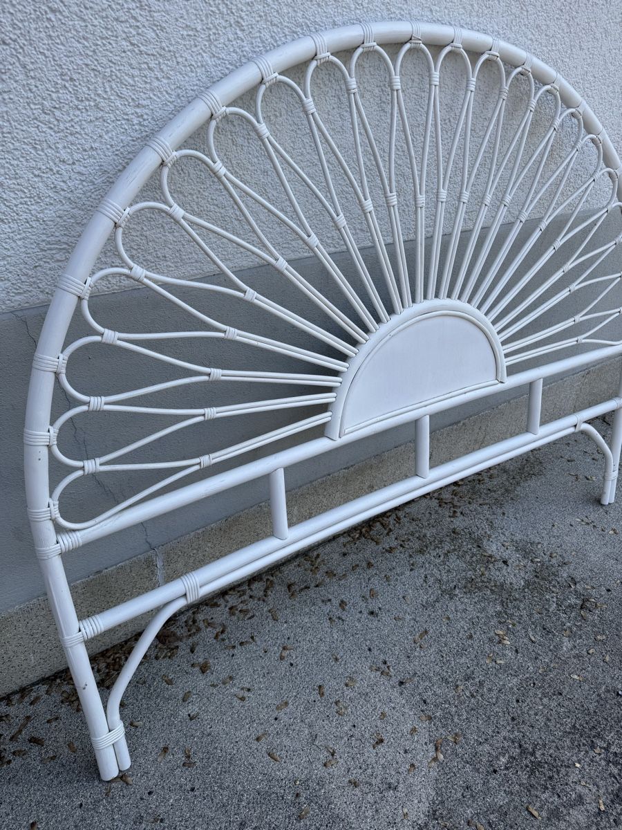 Letti: Bett Kopfteil Rattan – Usato da Neuheim venduto da LucasCorreia 2
