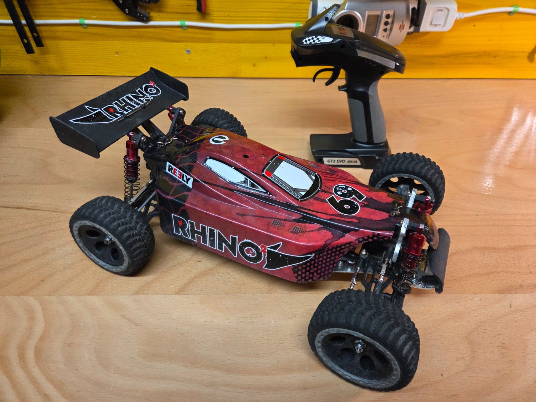 RC Kits de montage: Reely Rhino 2 – D'occasion à Grafstal par Aurillion1979