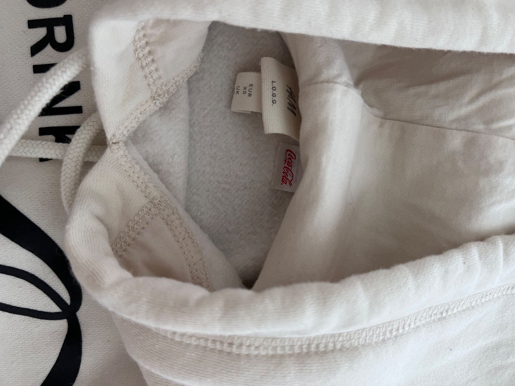 H&M Pullover & Sweatshirts: H&M hoodie xs – Gebraucht aus Neuhaus SG von bernike 1