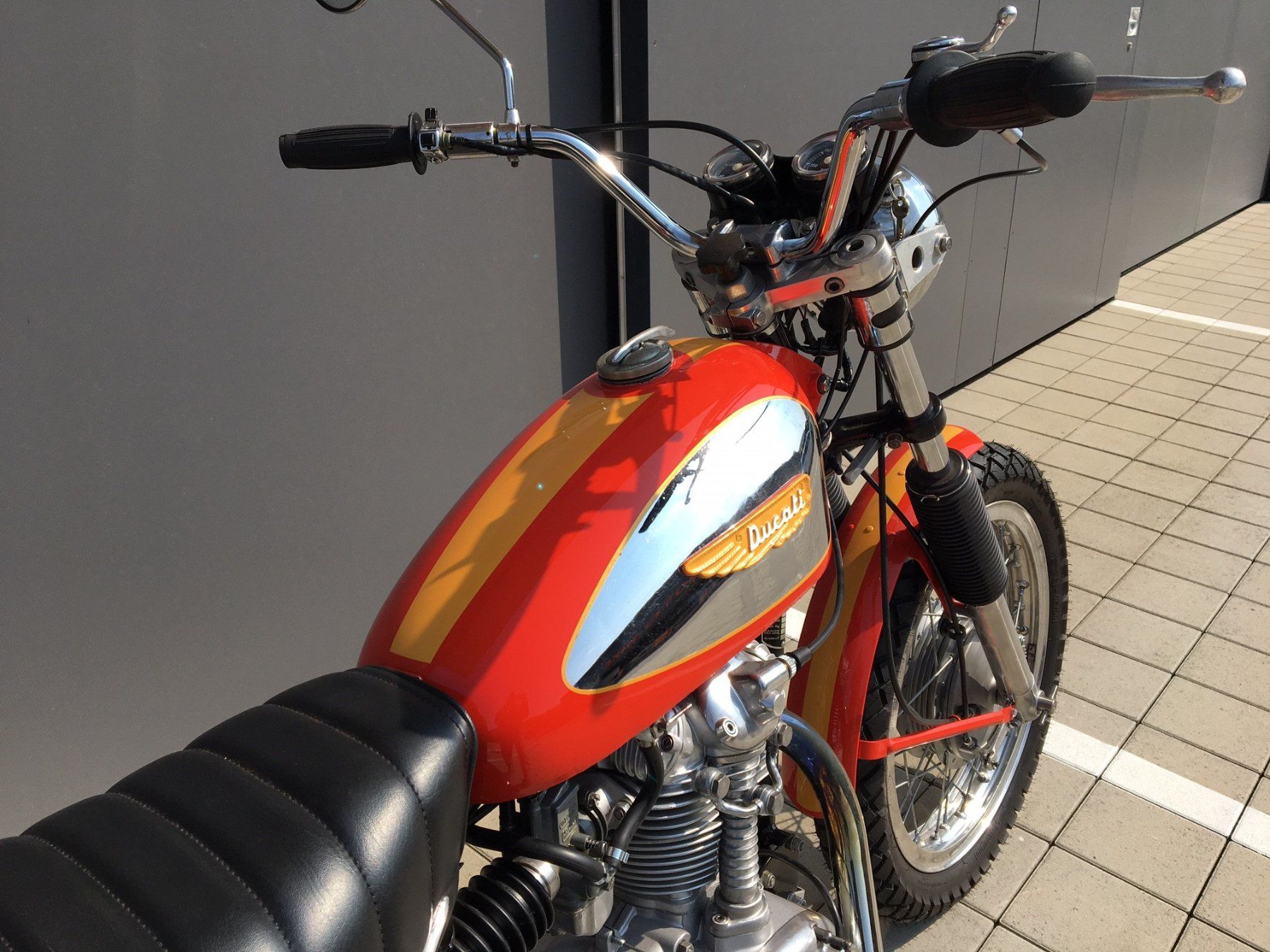 Ducati Enduro: Schöne Ducati 250 Scrambler Perle – Usato da Seewen SO venduto da Swiss-moto-bike 7