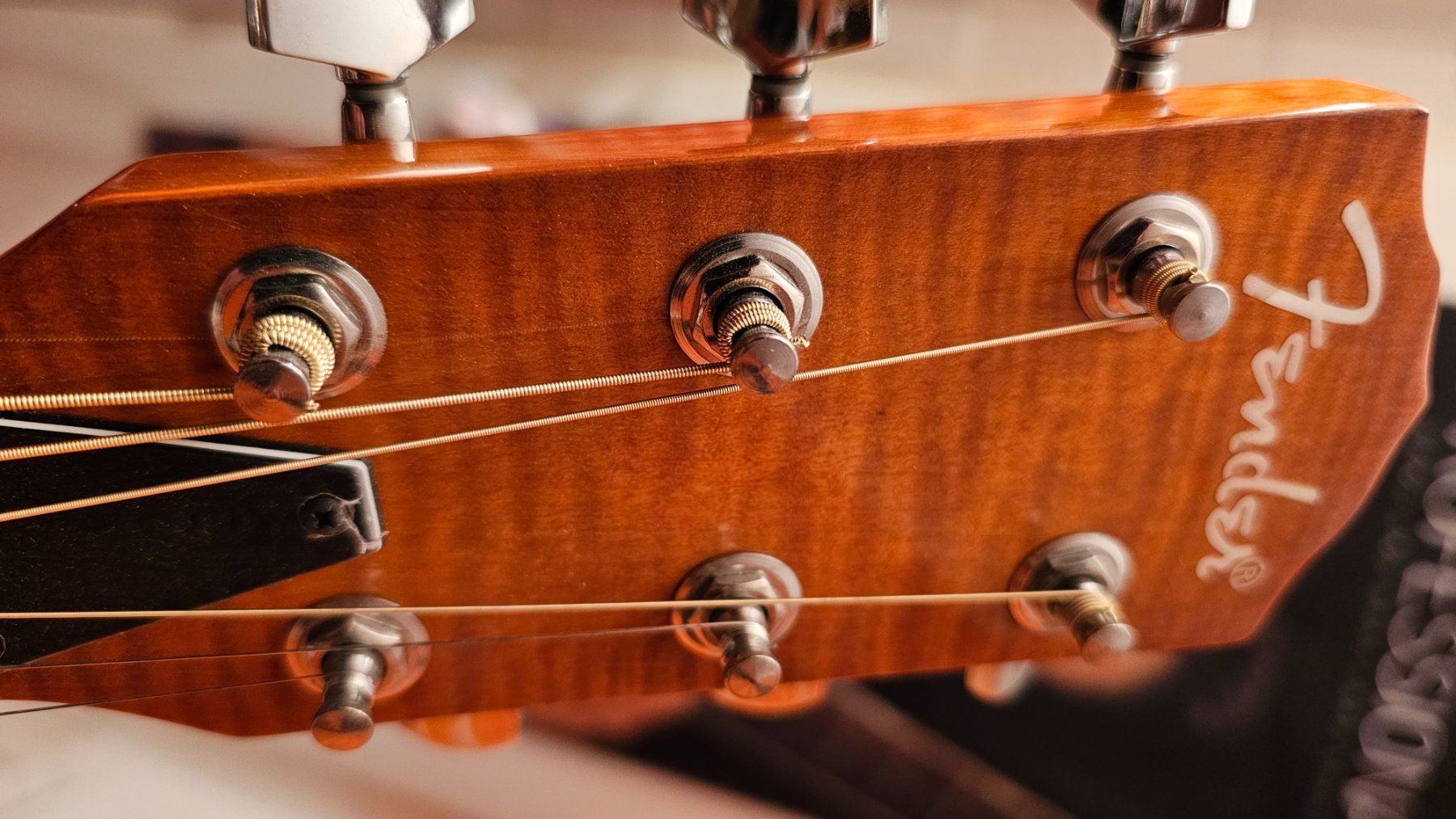 Fender Strumenti musicali: Fender Resonator Guitarre – Usato da Fislisbach venduto da rje_28s6 3