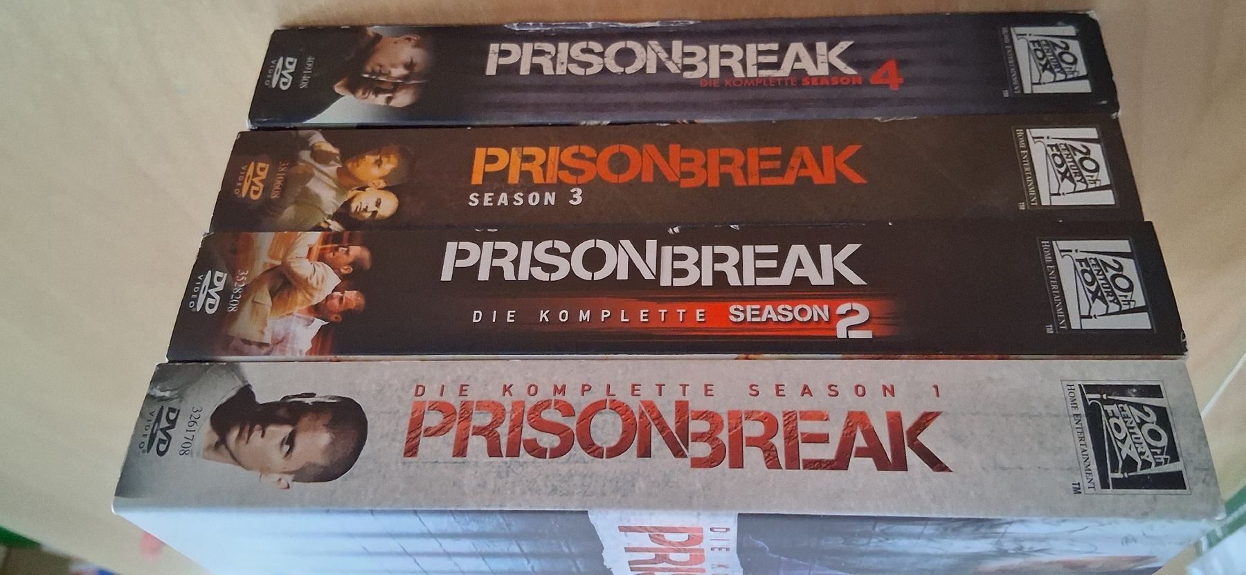 Tutti i DVDs: Prison Break Staffel 1-4 – Usato da Zürich venduto da Pryter 1