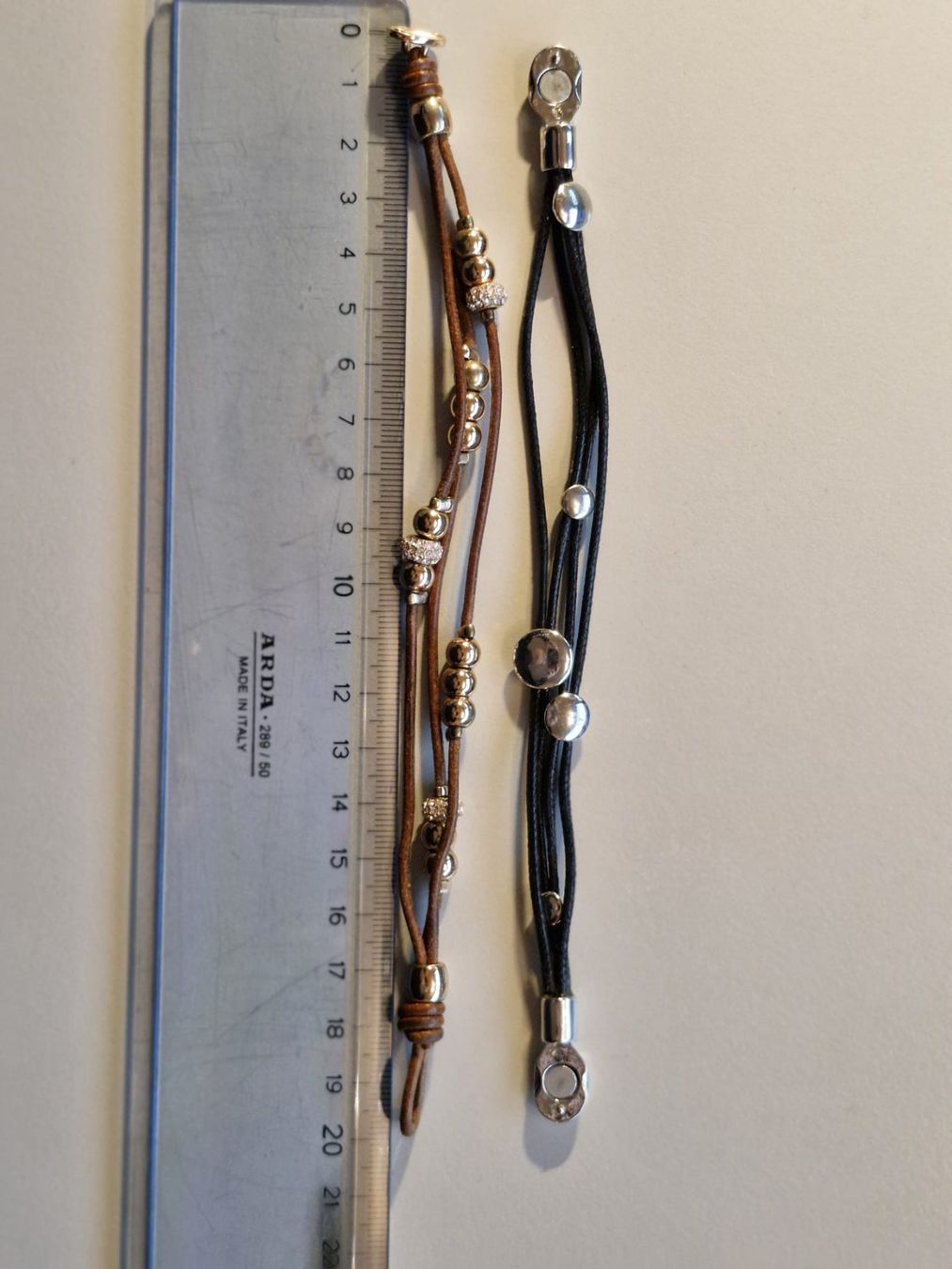 Fossil Bracciali & Braccialetti: 3 elegante Armbänder-Sets – Leder & Metall – Usato da Immensee venduto da petoti 1