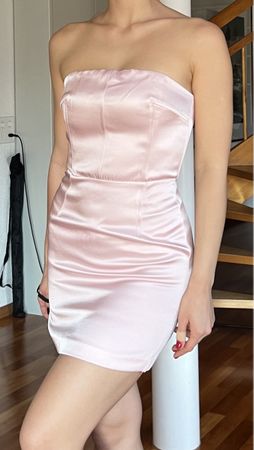 Beautiful brand new pink dress