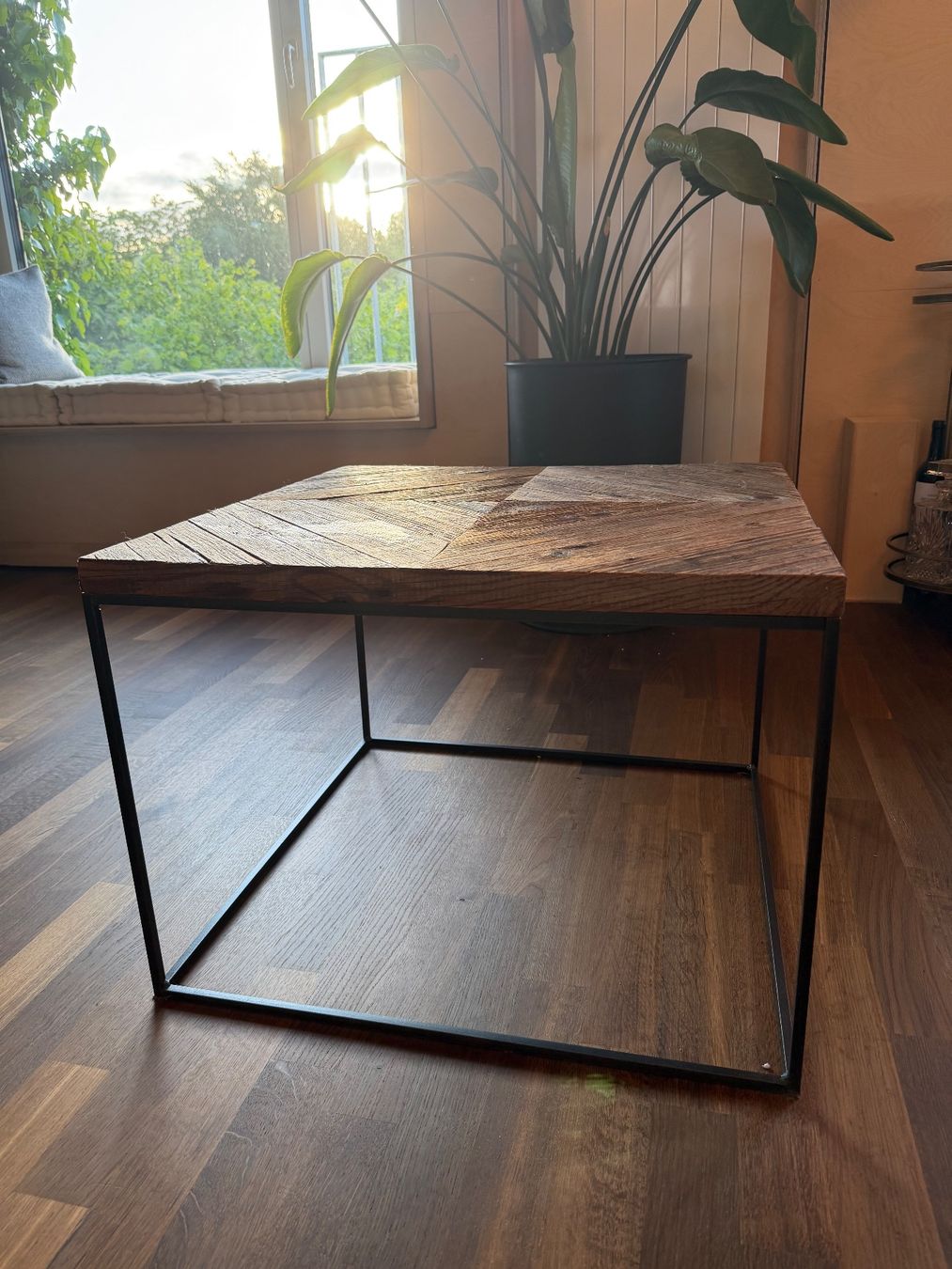 Tavoli: Rustikaler Couchtisch aus Holz & Metall – Usato da Brugg AG venduto da stick_ice 4