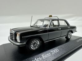 Mercedes-Benz 200D Taxi 1:43, limitiert,Acrylbox, MINICHAMPS