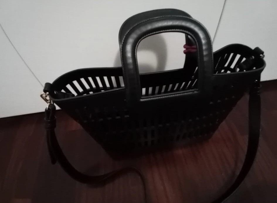 Taschen für Damen: Pomikaki Handbag – Gebraucht aus Fribourg von balzabalza 1