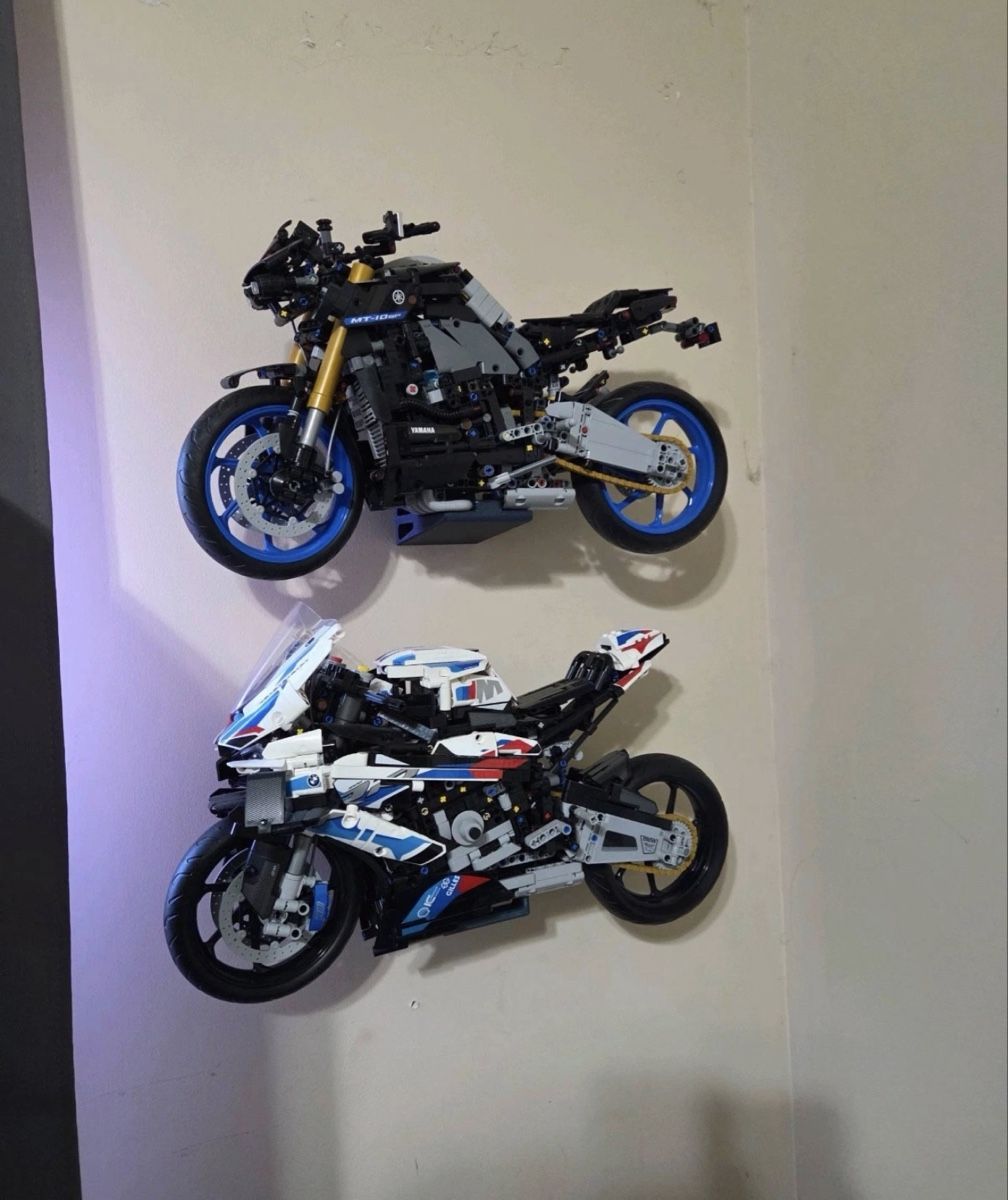 Autres décorations & accessoires: Support mural pour BMW M 1000 RR 42130 LEGO Technic – Neuf (Voir description) à Yverdon-les-Bains par ido_w9qy 1