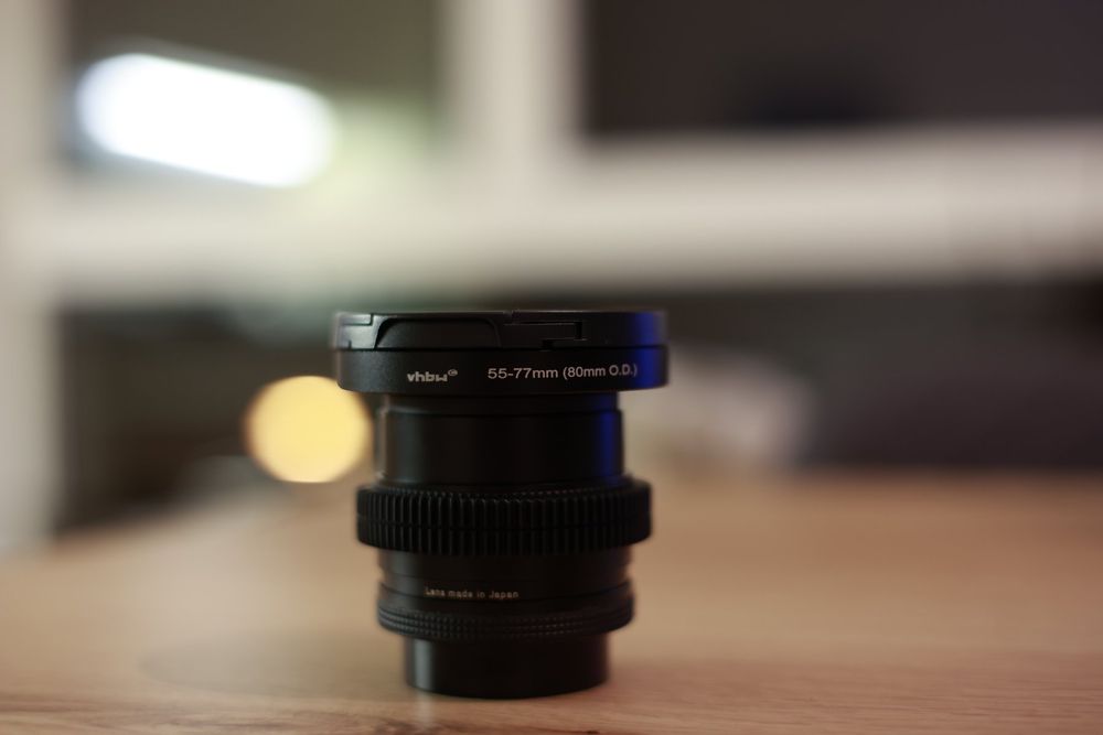 Objectif Zeiss Contax Distagon T* 28mm F/2 AEG Monté Leitax EF (Canon) - Version "Hollywood" Cine Mod
