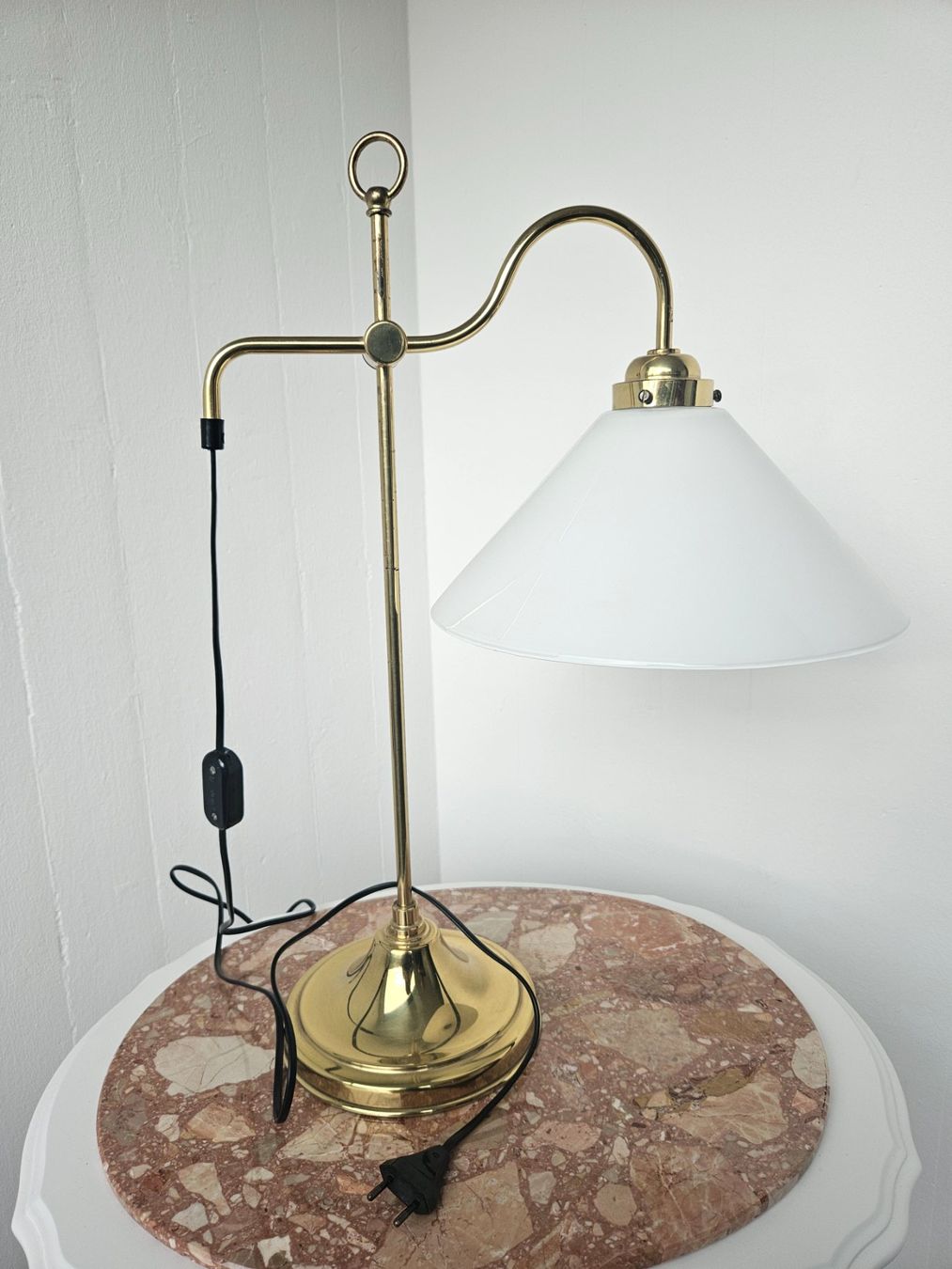 Lampes: Tischlampe Art-Deco - Messing - Opalglas – D'occasion à Wittenbach par anzo4 4