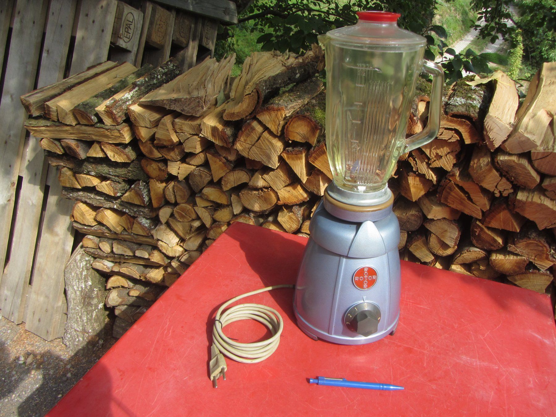 Elettrodomestici da cucina: Sehr robuster, alter Rotor Mixer – Usato da Wolfhalden venduto da Quiria68