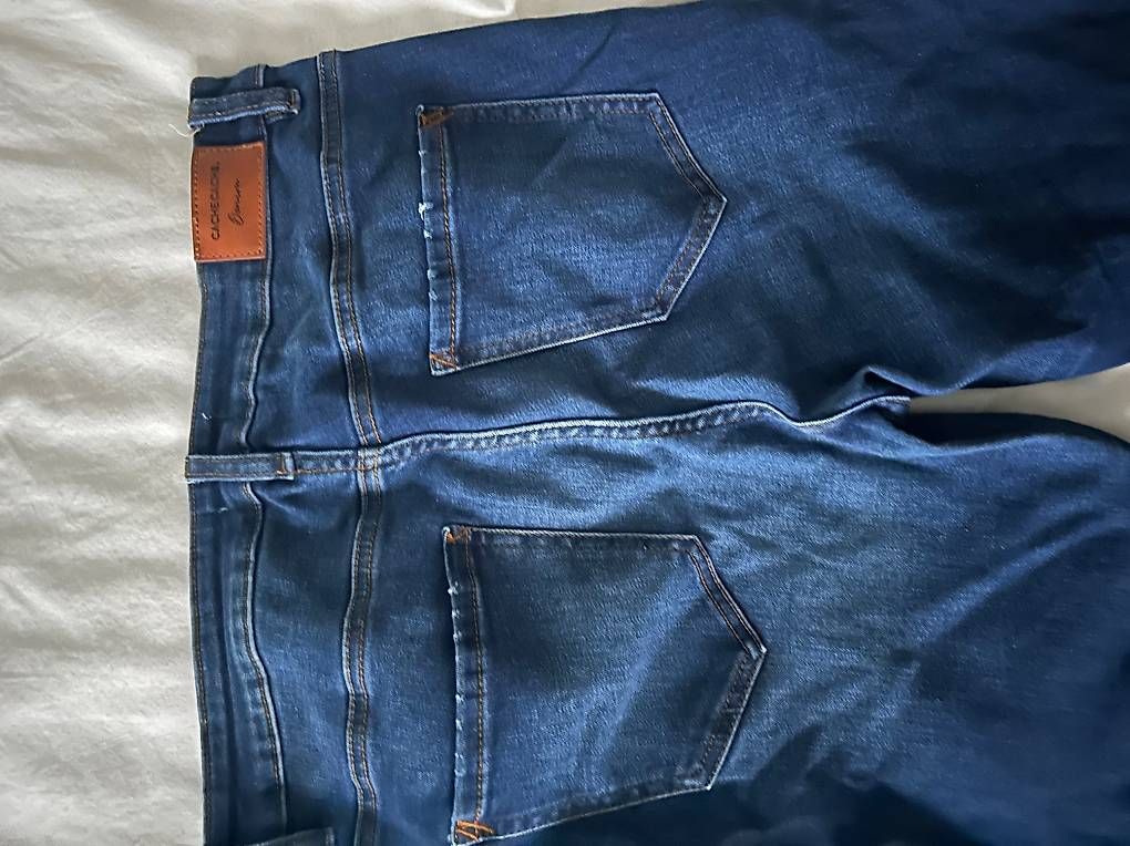 Jeans: Jean Cache Cache bleu foncé  10 CHF – Gebraucht aus Pully von nad_8snh 1