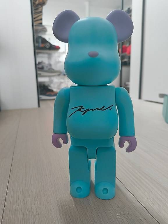 Statuette: Bearbrick Kyne 400% – Usato da Luzern venduto da Pokepas