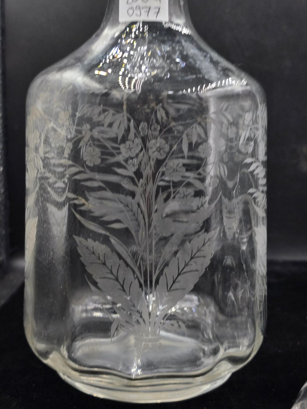 Carafes: Antike Glaskaraffe geschliffen mit 1 Glas – D'occasion à Rorschacherberg par snOOpydOg11 4