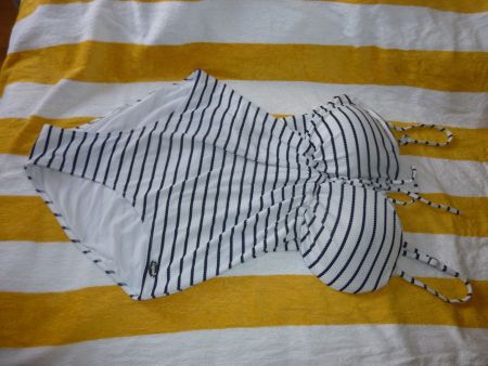 Maillot de bain  à rayures dos nu XL marque lagune