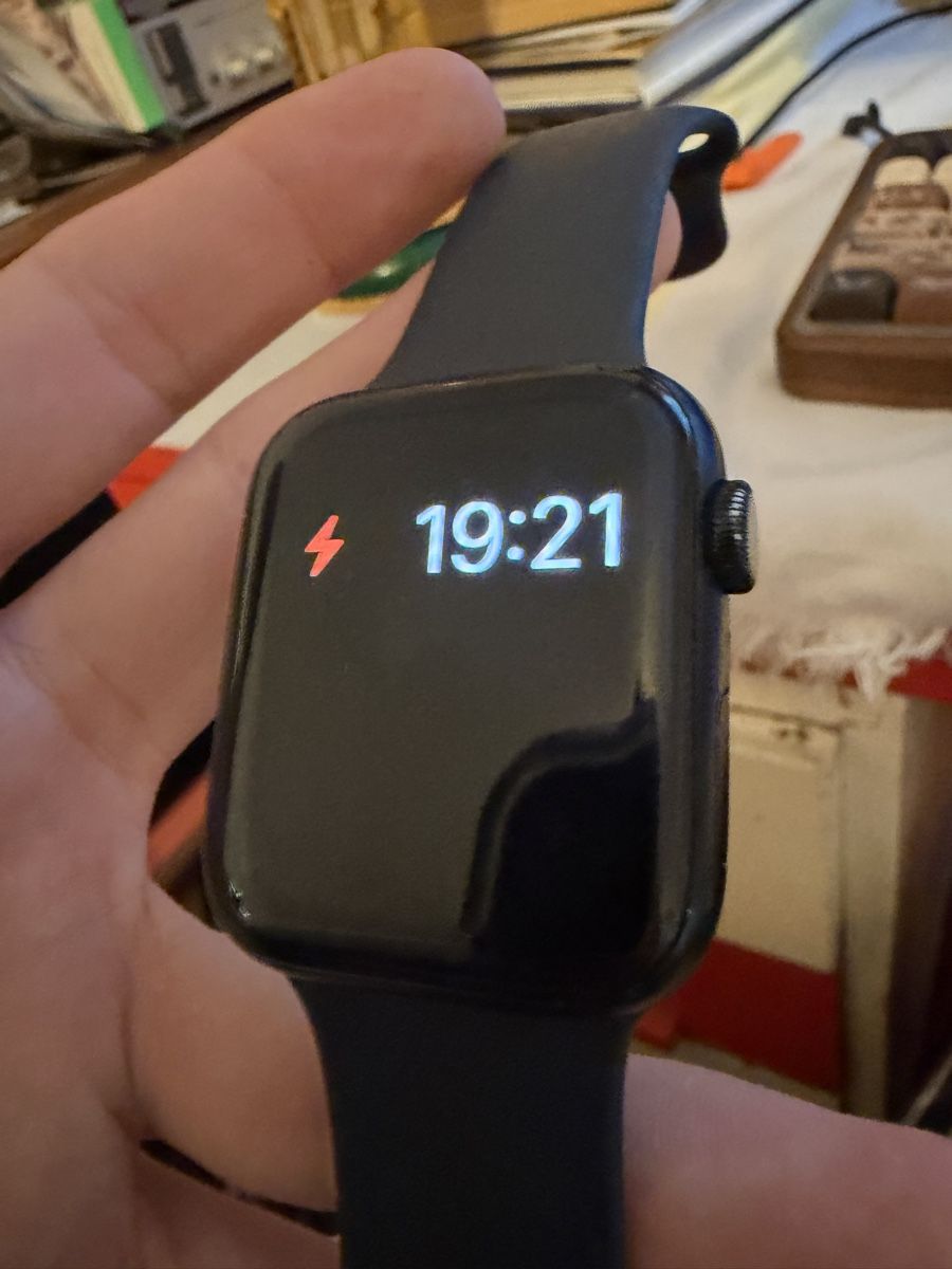 Apple Smartwatch: Apple Watch SE 2.Generation – Gebraucht aus Worb von rme23 2