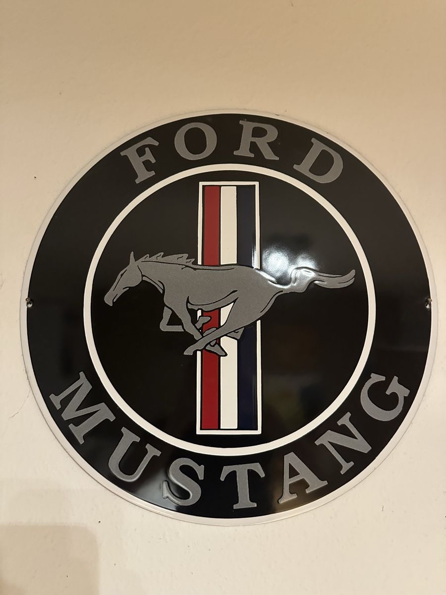 Schilder: Original Mustang Email Schild – Gebraucht aus Zug von Sandmann145