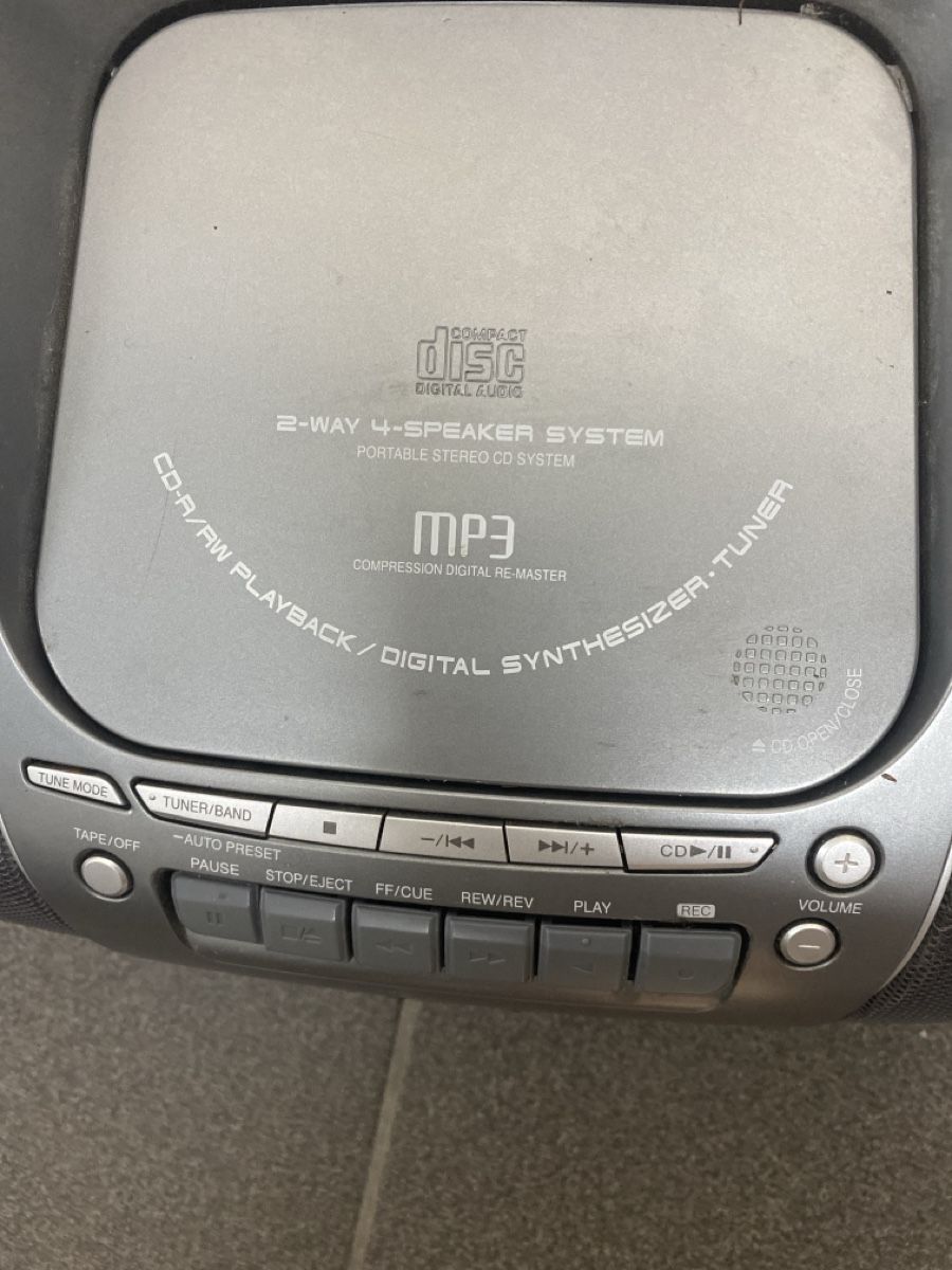 Panasonic Lecteur media portable: Panasonic CD-Radio – D'occasion à Wettingen par vpr_9gz6 1