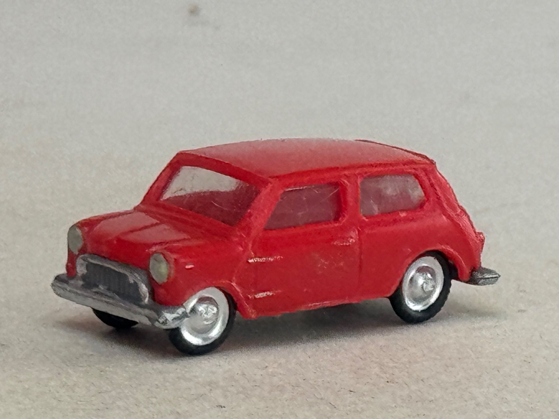 Eko Modellini d'auto: GB2- EKO Morris Mini rot – Usato da Elm venduto da Wikmtz