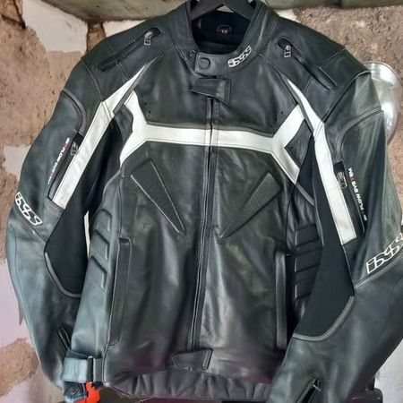 IXS Lederkombi Grösse 58/56