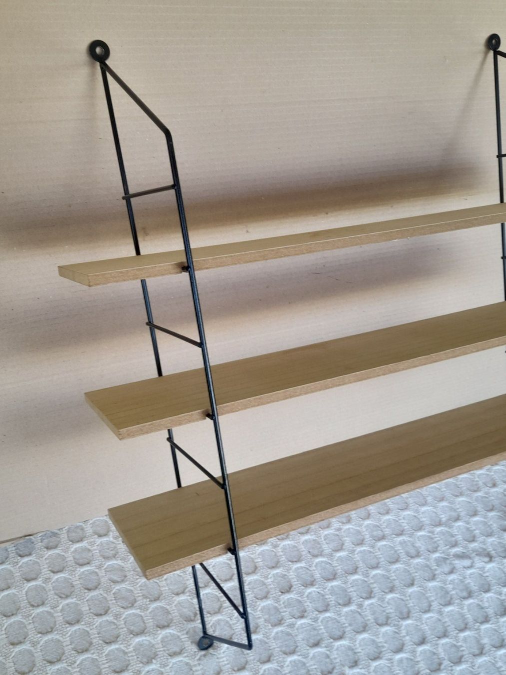 String Scaffali: Vintage String Regal/Metall Holz 3 Ablagen – Usato da Thun venduto da Treff.....e 2