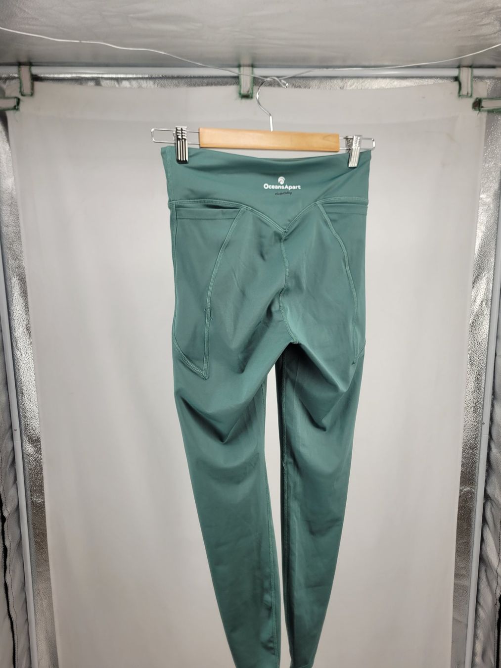 Oceansapart Leggings: OCEANS APART Leggings Taille M – Usato da Lausanne venduto da PlusValue_Lausanne 1