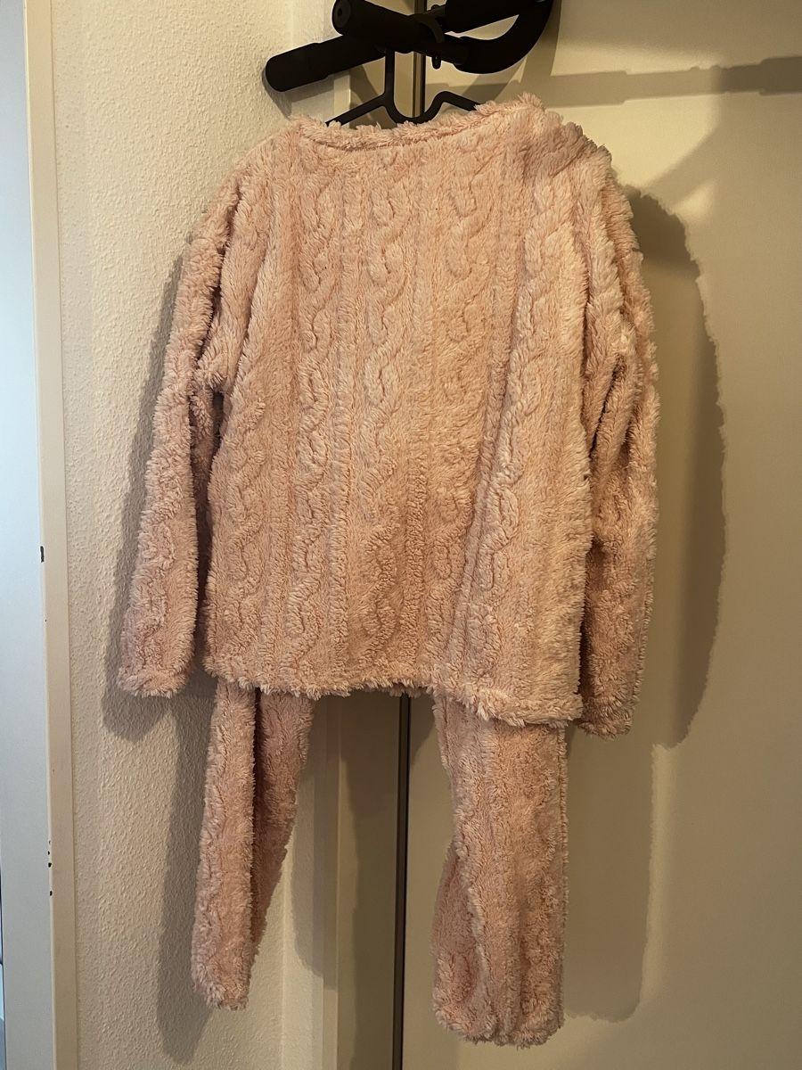 Negligees & Pigiami: Pyjama – Nuovo (secondo la descrizione) da Zürich venduto da Shahd_El_Haj 1