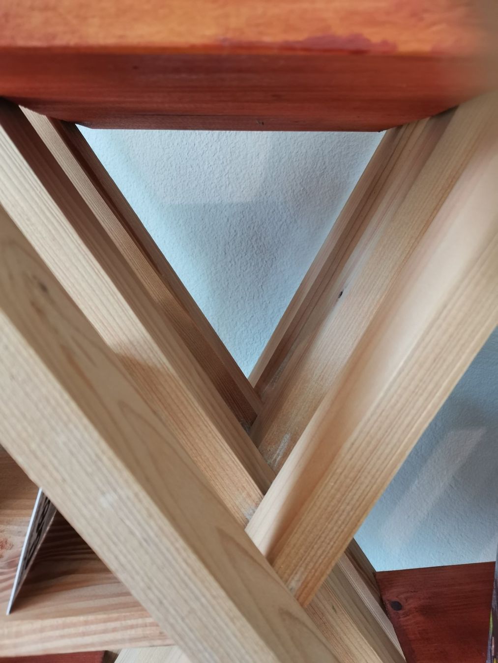 Scaffali: Holz Regal / Weinregal als Hingucker! – Usato da Rorschach venduto da Vanc 2