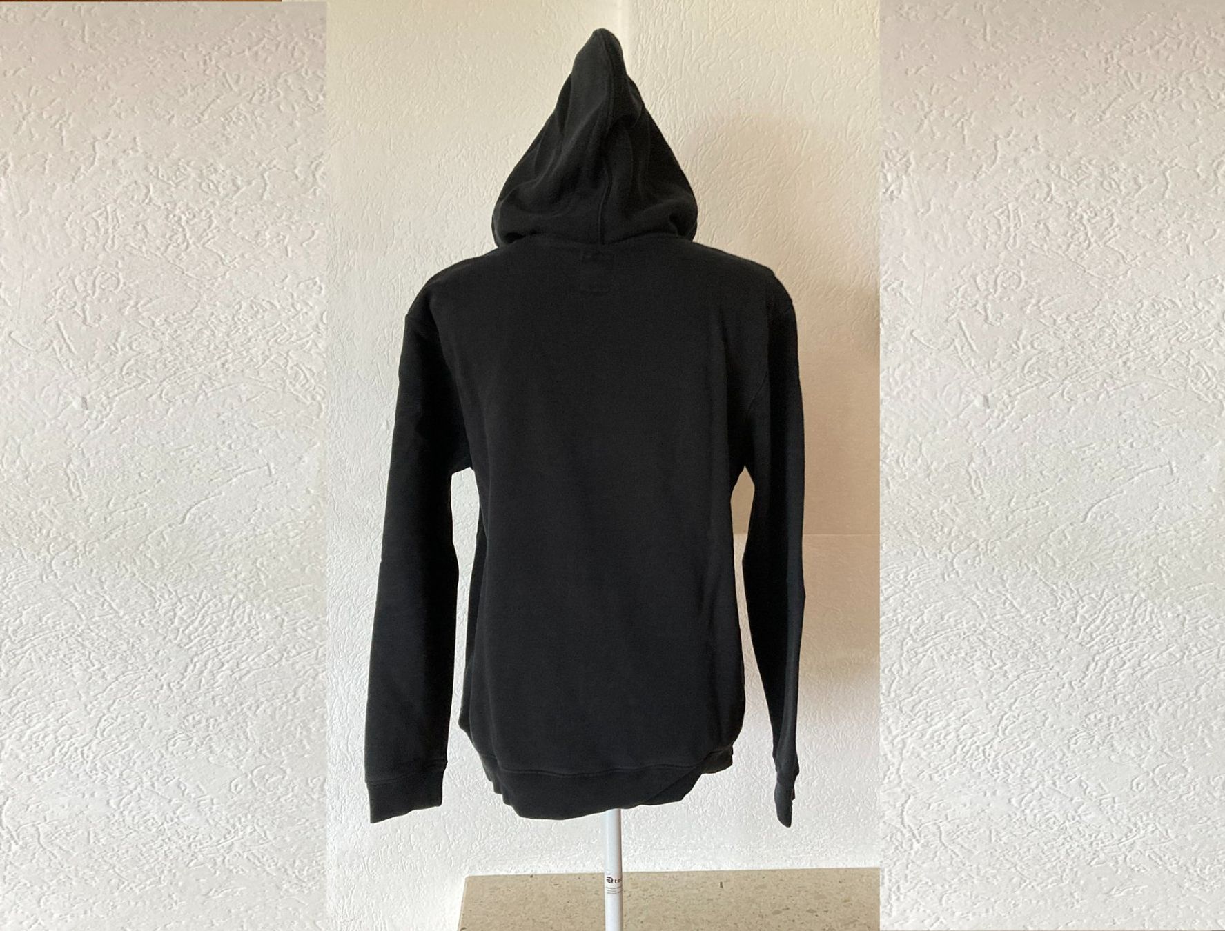 Gap Pullover & Sweatshirts: GAP Kapuzen Pulli - Hoodie schwarz, Gr. S – Gebraucht aus Küsnacht ZH von PLZoll 2