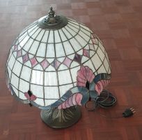 Tischlampe Tiffany Stil Glas Lampenschirm Metallfuss