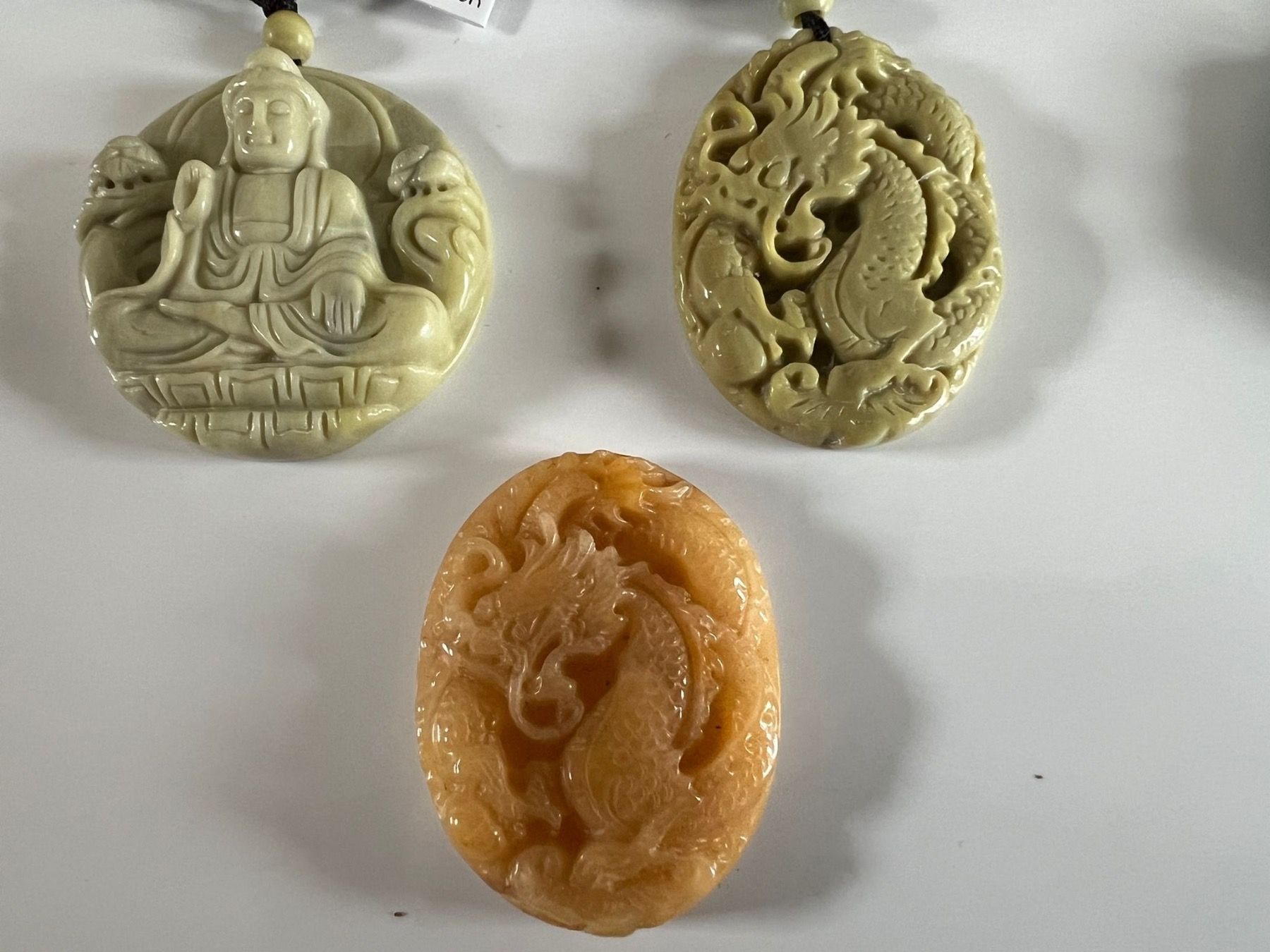 Ciondoli: Buddha Oder Drachen Anhänger mit Schnur – Nuovo e nell'imballaggio originale da Teufen Ar venduto da Exclusive.stuff.CH 4