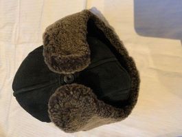 Bonnet en daim et fourrure