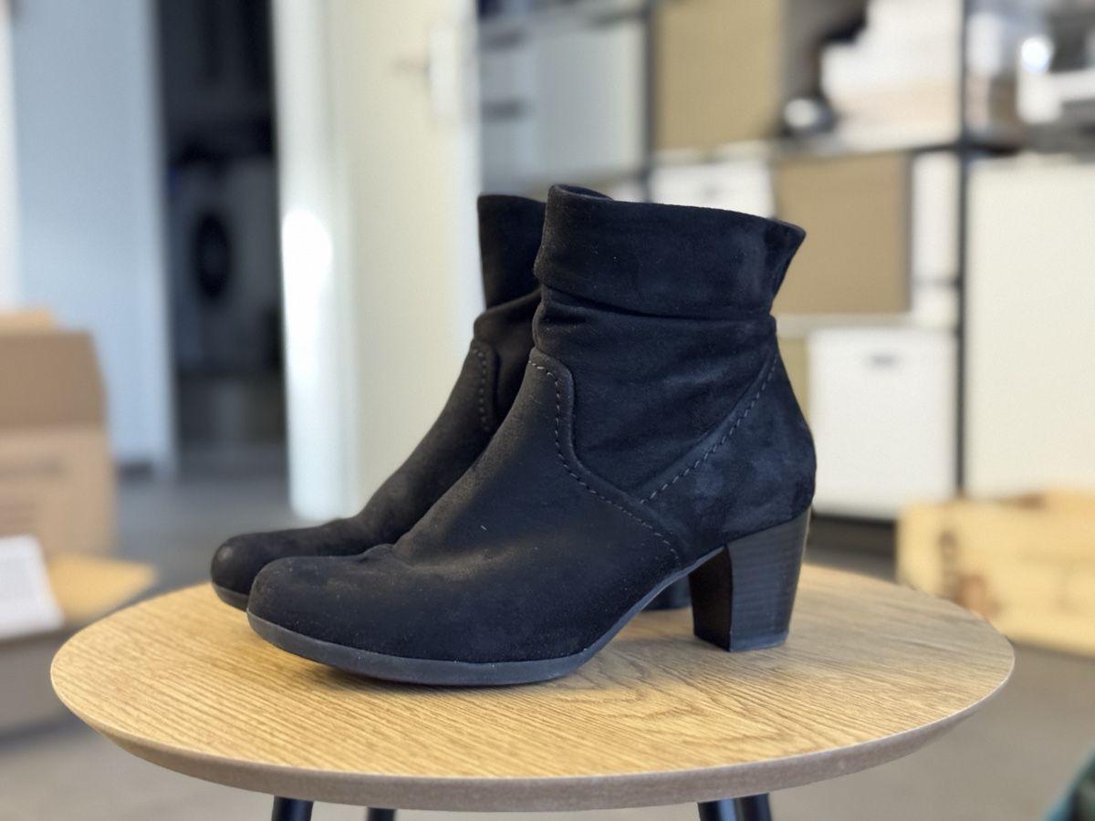 Gabor Scarpe da donna: Schwarze Stiefeletten – Usato da Regensdorf venduto da angie2810