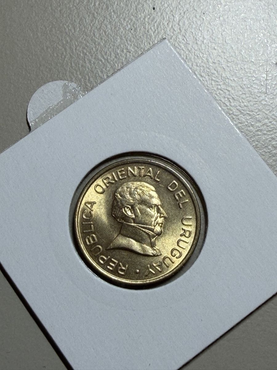Alle Münzen: Uruguay - 2 pesos - 1994 – Gebraucht aus Payerne von Mike1682 1
