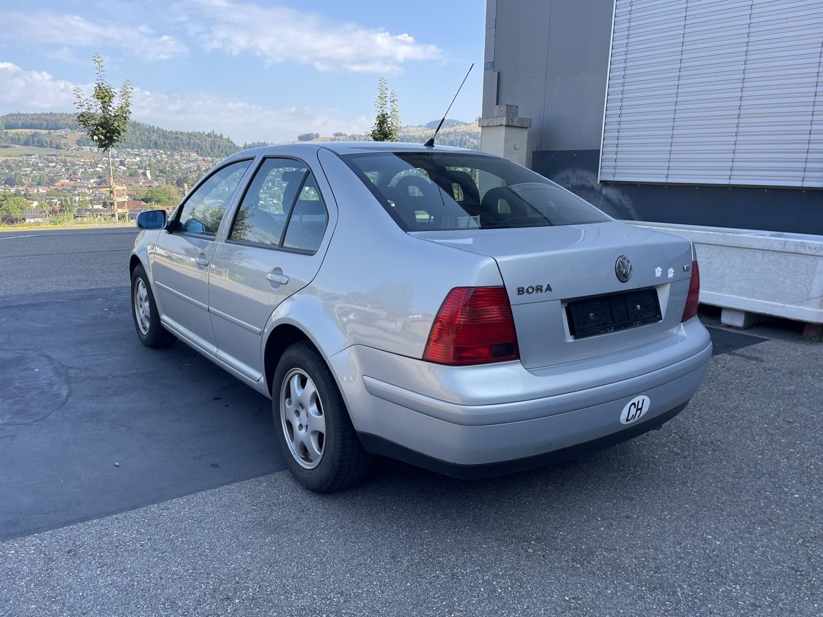 VW Autos: VW Bora 2.3 Automat – D'occasion à Spiez par bertula 5