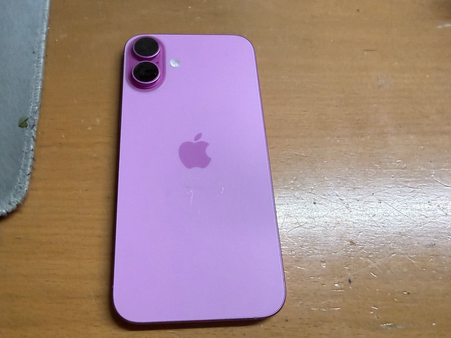 Apple Portables: Iphone 16 Plus 128Gb – D'occasion à Au SG par bah_6f5w 2