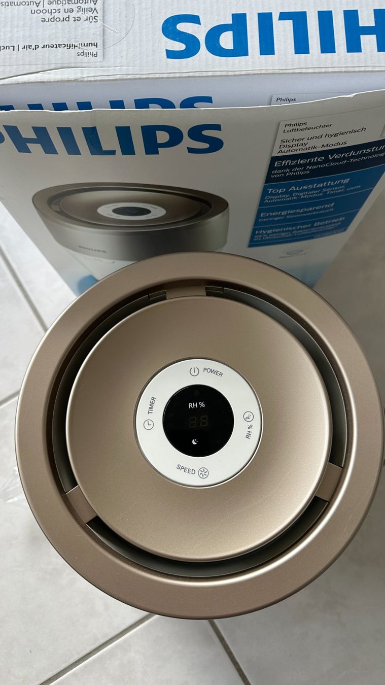 Philips Umidificatori d'aria: Philips Luftbefeuchter HU4803/01 - mit neuem Ersatzfilter – Usato da Meinisberg venduto da Steiner31 6
