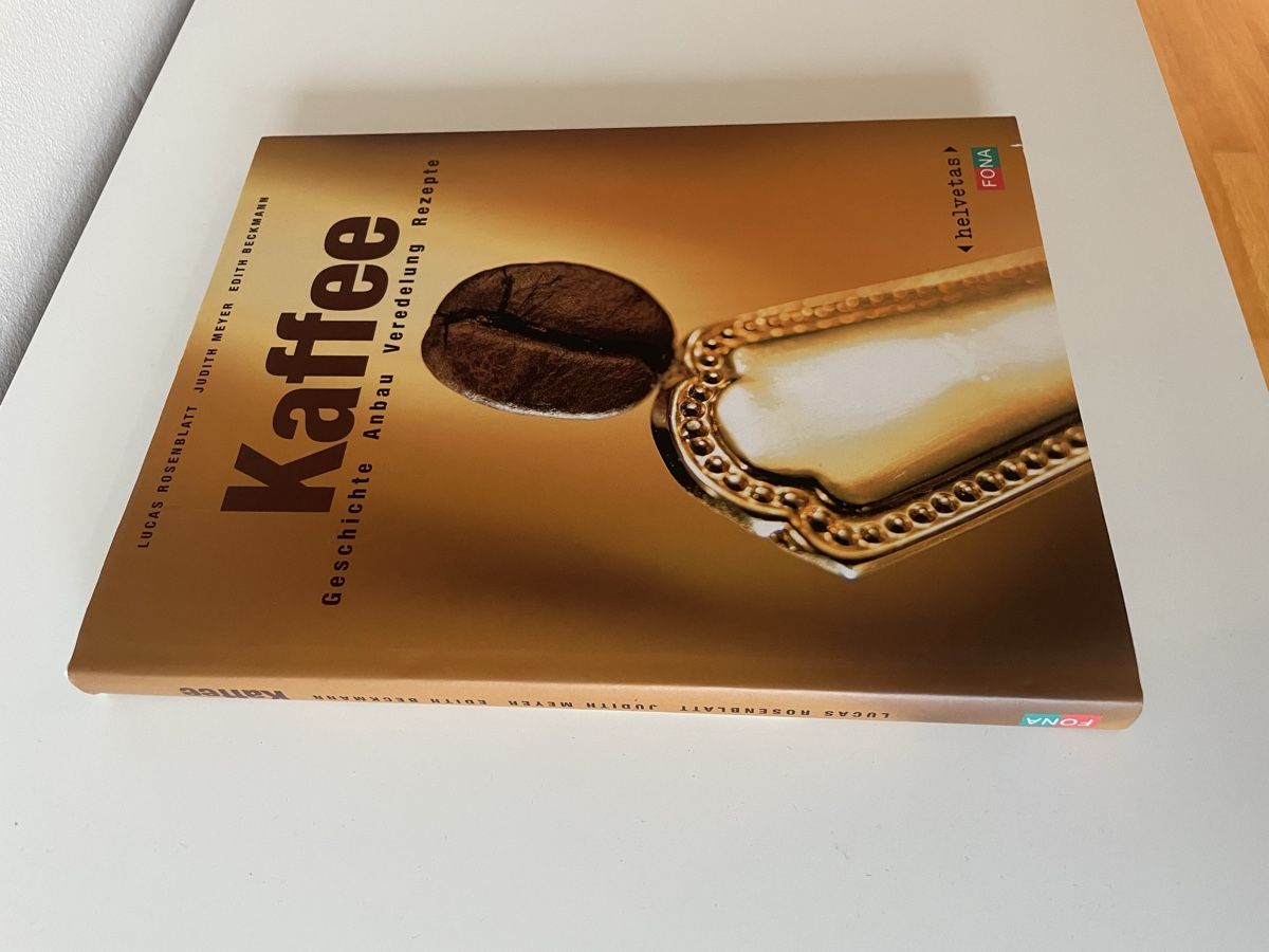 Libri: Kaffee Rezeptbuch von Helvetas – Usato da Zürich venduto da lydia.joray 1