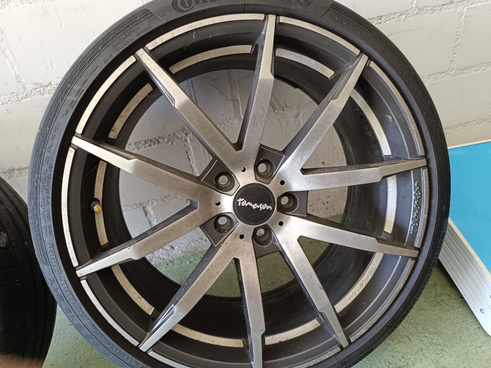 Continental Pneus & Kompletträder: Autoreifen – Gebraucht aus Illnau von fer_jg8p