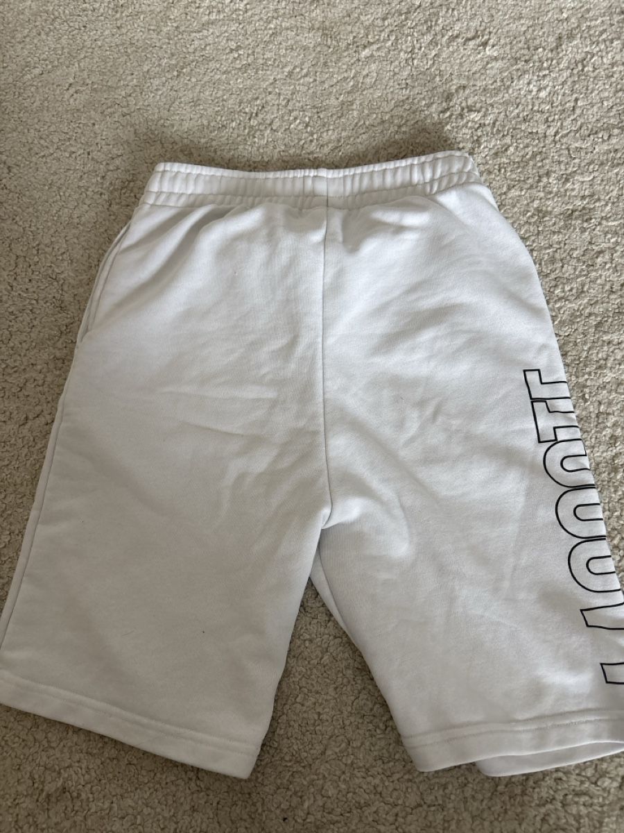 Lacoste Hosen: Lacoste Shorts Original – Gebraucht aus Winterthur von sequoia499 2