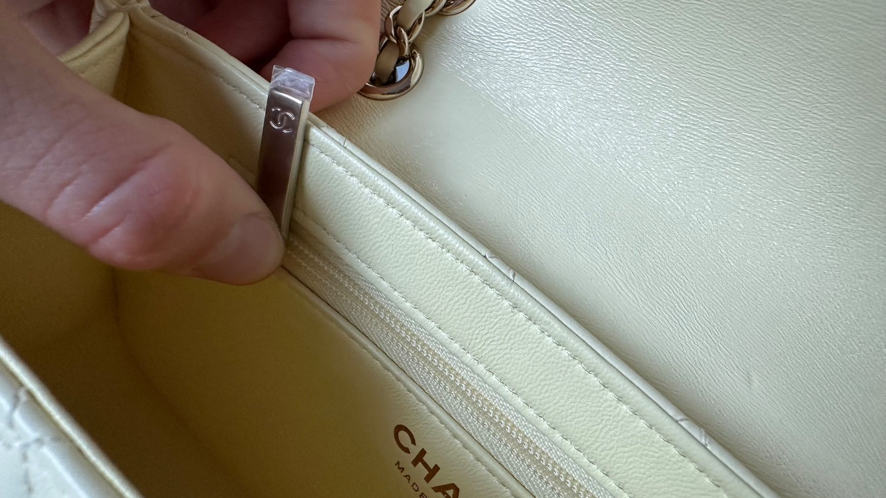 Chanel Borse da donna: Chanel classic bag 2025 – Nuovo e nell'imballaggio originale da Paradiso venduto da Under_sun 8