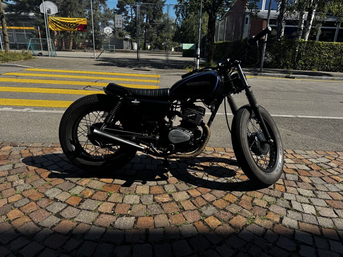 Honda Chopper: Honda CM 125 Café Racer – Usato da Zürich venduto da Micinho 3