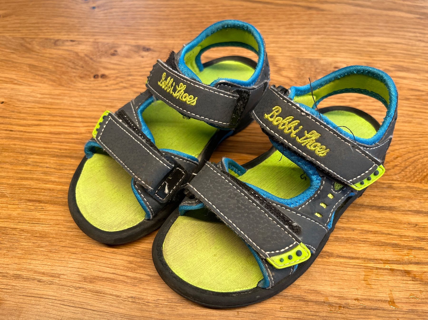 Schuhe für Jungen: Schuhpaket Grösse 26 (4 Schuhe) – Gebraucht aus Brünisried von Seisler88 5