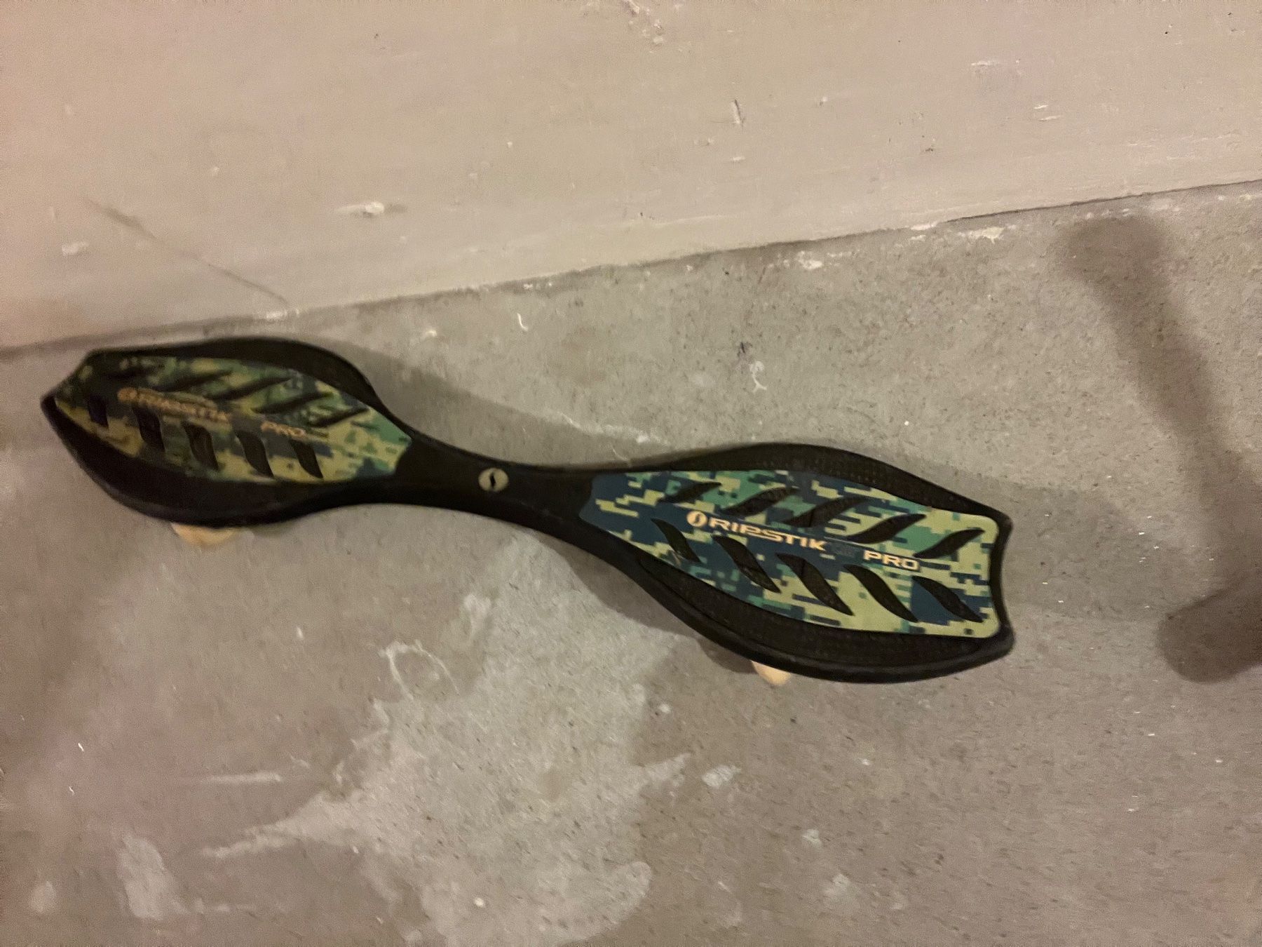 Skateboards: Waveboard – D'occasion à Meggen par VicPO