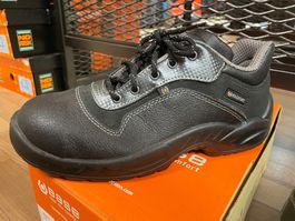 Chaussures de sécurité Base Etoile B0166 T. 42 neuves