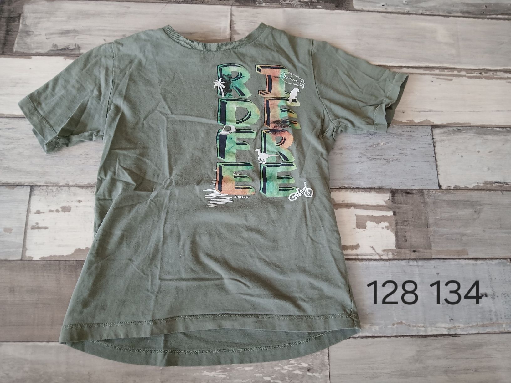 S.Oliver Hemden, T-Shirts & Polos: 128 134 Sommer Shirt S Oliver – Gebraucht aus Sevelen von boutiquenounou