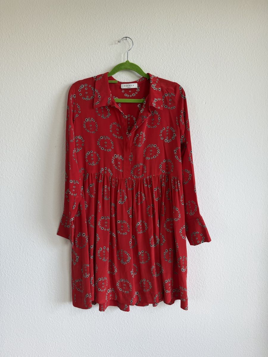 Sandro Vestiti: Robe en soie Sandro, taille 2 – Usato da Cressier FR venduto da Kvito4ka