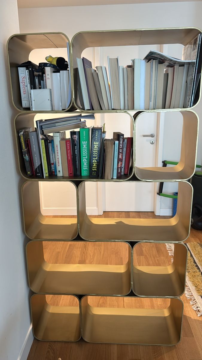 Étagères: Étagère bibliothèque Dorée – D'occasion à Genève par cl2_d7hd 1